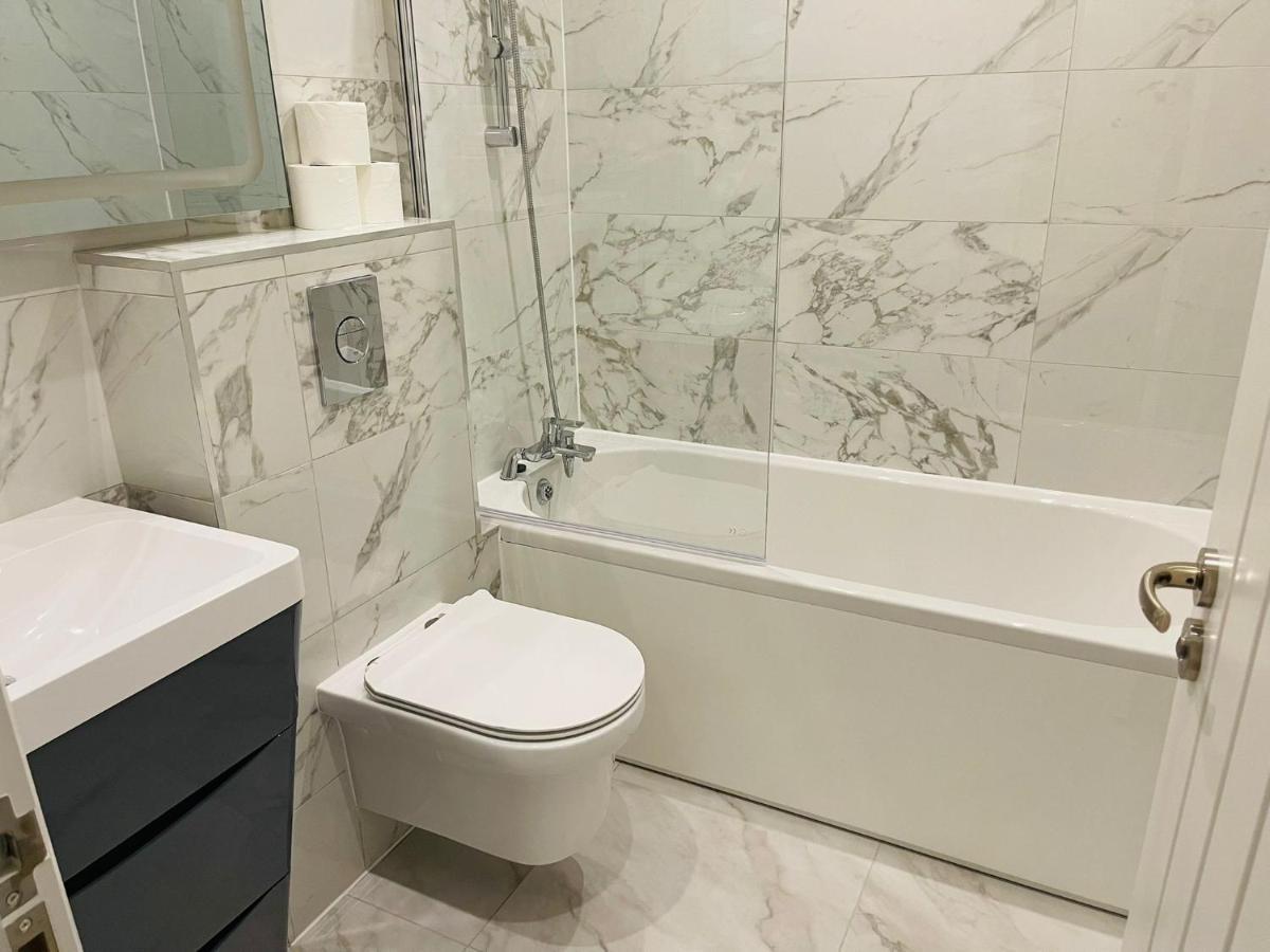 斯劳Salt Hill Windsor Legoland Eton Heathrow Luxury 2 Bed 1 Bath Free Parking公寓 外观 照片